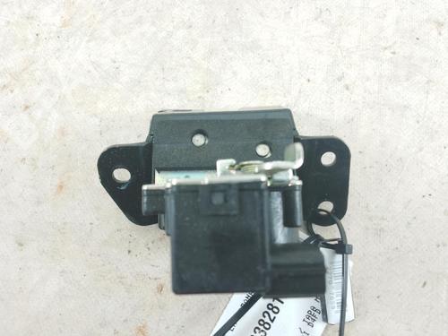 Tailgate lock KIA CARENS IV 1.7 CRDi | BP25753673C101 - Image 2