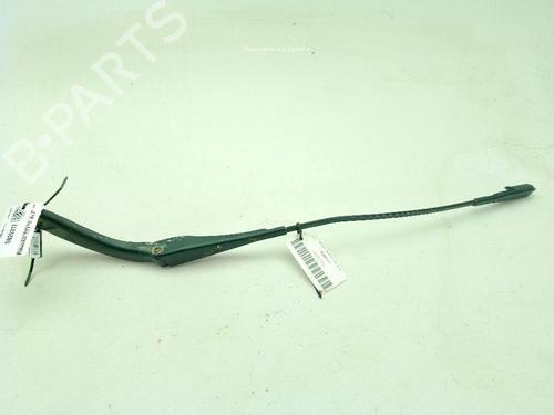 Used Front windshield wiper arm BMW 3 (F30, F80) 318 d (150 hp) 24546394