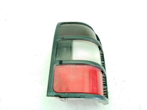 Used Right taillight MITSUBISHI PAJERO CLASSIC (V2_W, V6_W, V7_W) 2.5 TD (V24W) (115 hp) 33014260