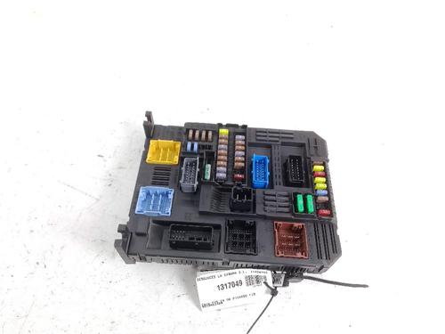 fuse-box-citroen-c4-grand-picasso-ii-da_-de_-2013-39580531 main image