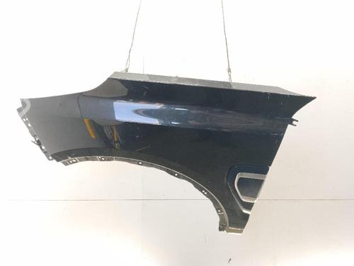 left-front-fenders-lynk-co-01-2017-38795082 main image