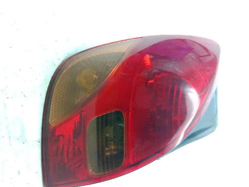 Farolim esquerdo Farolim esquerdo TOYOTA COROLLA Verso (_E12_) 1.6 VVT-i (ZZE121_, ZZE121R) (110 hp) 36319197 36319197