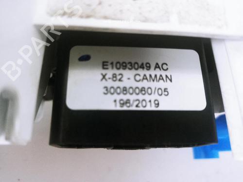 Used Climate control Climate control RENAULT TRAFIC III Van (FG_) 1.6 dCi 95 (FGMJ, FGMR) (95 hp) 24042141 24042141