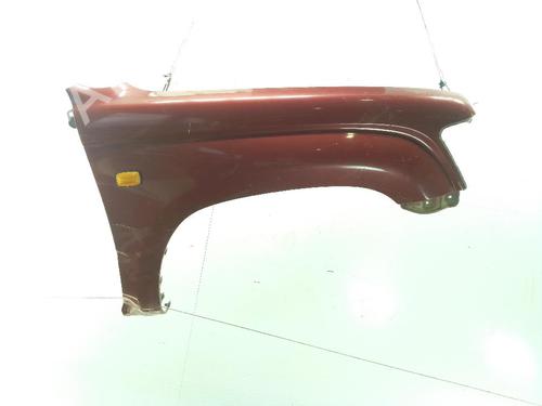 Used Right front fenders TOYOTA HILUX VI Pickup (_N1_) 2.4 TD 4WD (LN165_, LN170_, LN190_, LN165, LN165H,... (90 hp) 30410622