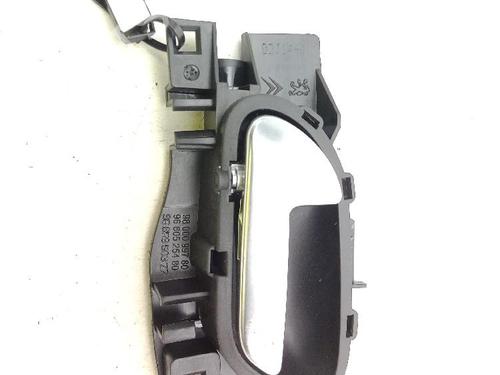 Used Rear left interior door handle Rear left interior door handle PEUGEOT 307 (3A/C) 1.6 HDi 110 (109 hp) 18373762 18373762