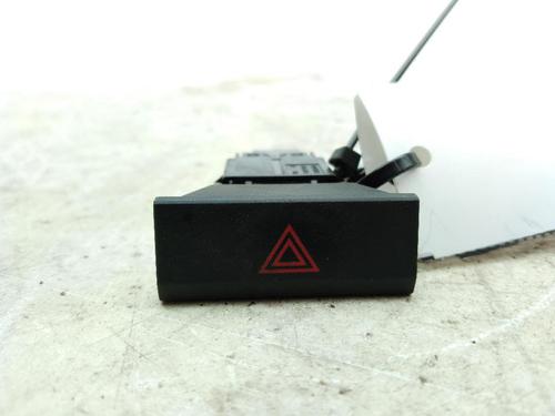 Used Warning switch Warning switch SEAT ATECA (KH7, KHP) 2.0 TDI (150 hp) 25781533 25781533