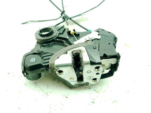 front-left-lock-toyota-verso-_r2_-2009-2010-2011-2012-2013-2014-2015-2016-2017-2018-28578085 main image