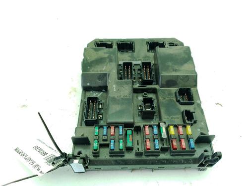 Used Fuse box Fuse box 37434797 37434797