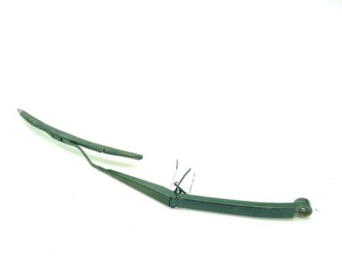 front-windshield-wiper-arm-toyota-hilux-viii-pickup-_n1_-2015-32978472 main image