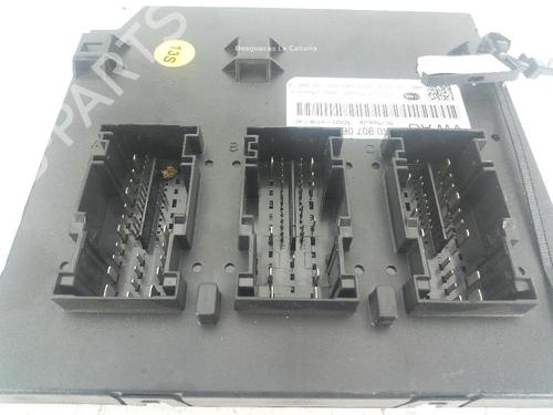 Used Fuse box Fuse box AUDI A1 (8X1, 8XK) 1.4 TFSI (185 hp) 18375632 18375632