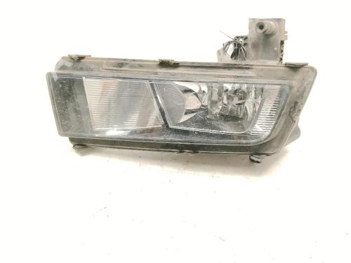 Right front fog light VW TOURAN (5T1) 1.6 TDI | BP39047602C31 - Image 1