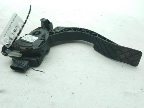 pedal-audi-q5-8rb-2008-2009-2010-2011-2012-2013-2014-2015-2016-2017-2018-2019-24046688 main image