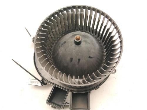 Used Heater blower motor Heater blower motor MERCEDES-BENZ M-CLASS (W166) ML 350 BlueTEC 4-matic (166.024, 166.023) (258 hp) 40560512 40560512