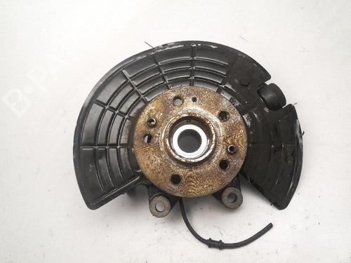 Used Left front steering knuckle Left front steering knuckle MERCEDES-BENZ M-CLASS (W163) ML 270 CDI (163.113) (163 hp) 24044311 24044311