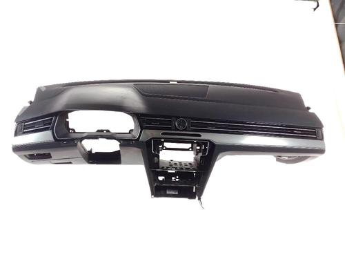 Used Dashboard Dashboard VW PASSAT B8 (3G2, CB2) 2.0 TDI 4motion (190 hp) 18360708 18360708