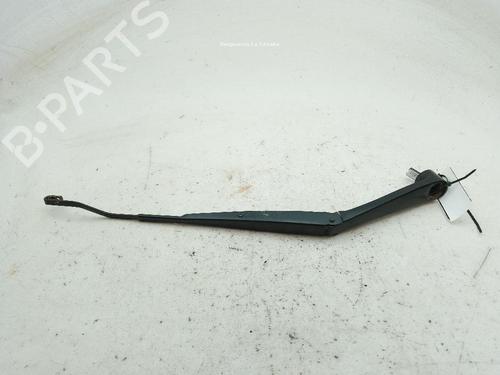 Used Front windshield wiper arm Front windshield wiper arm KIA STONIC (YB) 1.0 T-GDi Eco-Dynamics+ (101 hp) 24628900 24628900