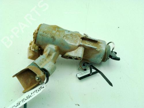 Used Ignition barrel TOYOTA HILUX VI Pickup (_N1_) 2.4 TD 4WD (LN165_, LN170_, LN190_, LN165, LN165H,... (90 hp) 30410582