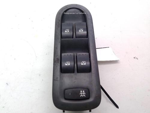 Used Left front window switch RENAULT MEGANE II (BM0/1_, CM0/1_) 1.9 dCi (BM0G, CM0G) (120 hp) 24001659