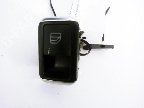 Used Right front window switch MERCEDES-BENZ GLA-CLASS (X156) GLA 220 CDI (156.903) (170 hp) 31989651