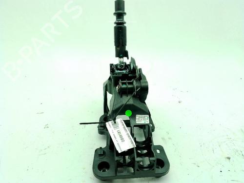 Used Gear lever Gear lever CITROËN C4 III (BA_, BB_, BC_) 1.2 PureTech 100 (BAHNEA, BAHNKA) (101 hp) 32155026 32155026