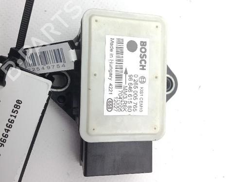 Used Electronic module Electronic module PEUGEOT 3008 I MPV (0U_) 2.0 HDi Hybrid4 (0URHCA) (200 hp) 18376173 18376173