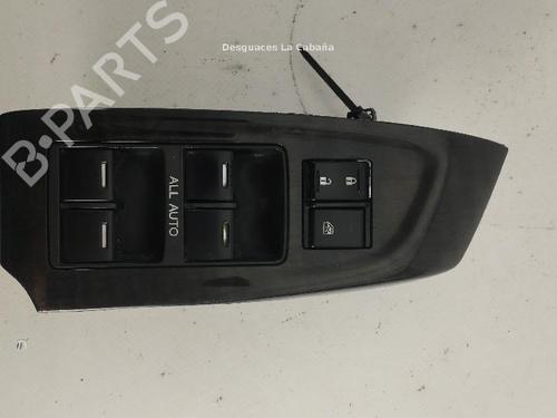 Used Left front window switch HONDA ACCORD VIII Estate (CW) 2.2 i-DTEC (CW3) (150 hp) 31988850