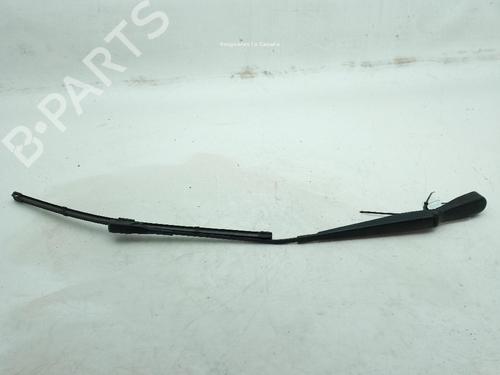Used Front windshield wiper arm MERCEDES-BENZ A-CLASS (W177) A 180 d (177.003) (116 hp) 24003287