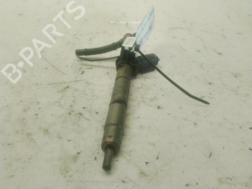 Inyector Inyector BMW 5 (F10) 535 d xDrive (313 hp) 33975853 33975853