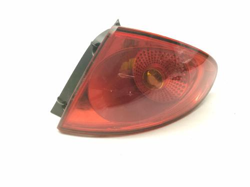 left-taillight-seat-toledo-iii-5p2-2004-2005-2006-2007-2008-2009-40622461 main image