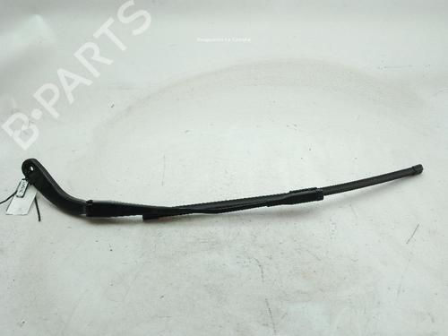 Used Front windshield wiper arm BMW 3 (F30, F80) 318 d (136 hp) 24544187