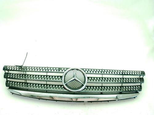 Used Grille MERCEDES-BENZ A-CLASS (W169) A 150 (169.031, 169.331) (95 hp) 28620076