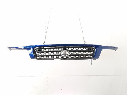 Grill Grill TOYOTA RAV 4 II (_A2_) 1.8 (ZCA25_, ZCA26_, ZCA25W, ZCA26W) (125 hp) 33953700 33953700