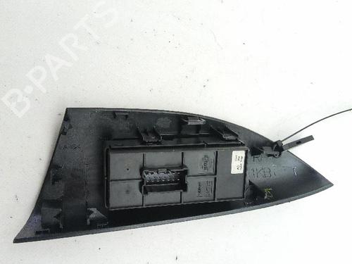 Right front window switch NISSAN JUKE (F15) 1.6 | BP19527283I26 