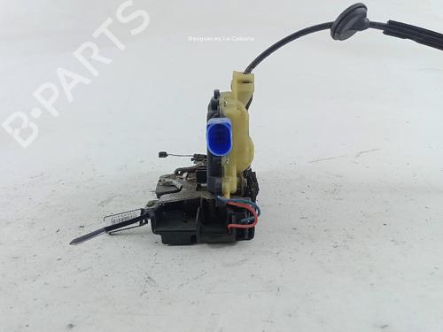 Used Rear right lock VW POLO (9N_, 9A_) 1.4 TDI (80 hp) 18367845