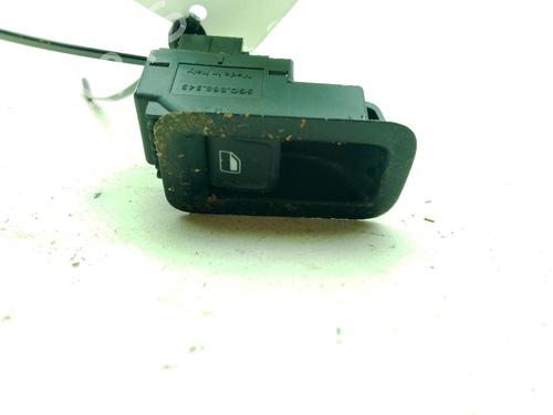 Used Right front window switch Right front window switch VW GOLF VII (5G1, BQ1, BE1, BE2) 2.0 TDI (150 hp) 24050172 24050172