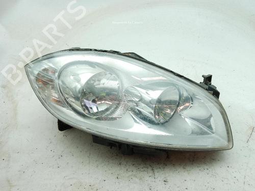 Used Right headlight Right headlight FIAT LINEA (323_, 110_) 1.6 D Multijet (105 hp) 24737053 24737053