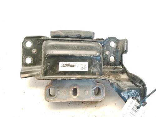 Used Engine mount Engine mount SEAT ARONA (KJ7, KJP) 1.0 TSI (116 hp) 26446881 26446881