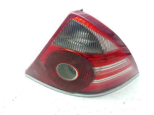 Used Right taillight FORD MONDEO III (B5Y) 2.0 TDCi (130 hp) 29605841
