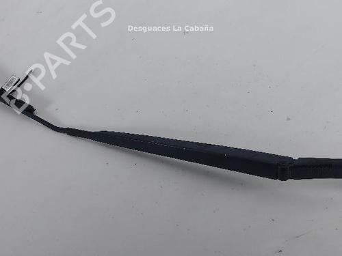 Used Front windshield wiper arm NISSAN QASHQAI I (J10, NJ10) 2.0 dCi All-wheel Drive (150 hp) 31989942