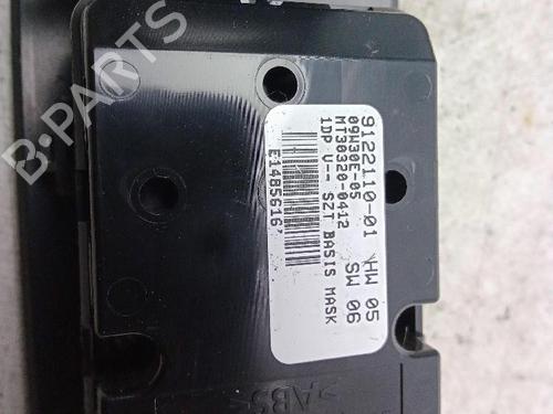 Left front window switch BMW 5 (E60) 520 d | BP29383177I27 