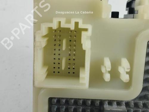 Card reader MERCEDES-BENZ C-CLASS (W205) C 220 BlueTEC / d (205.002, 205.004) | BP31989301E4