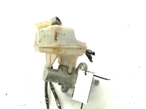 brake-master-cylinder-opel-astra-j-p10-2009-2010-2011-2012-2013-2014-2015-2016-23999042 main image