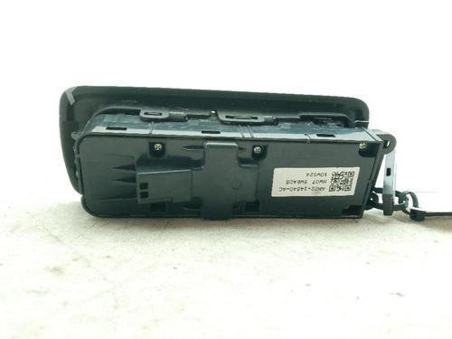 Left front window switch LAND ROVER DISCOVERY IV (L319) 3.0 TD 4x4 | BP24001940I27 - Image 2