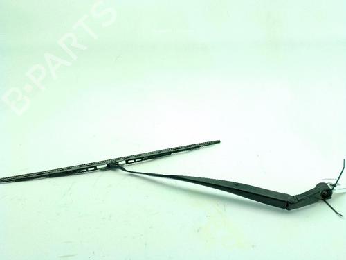 Used Front windshield wiper arm TOYOTA URBAN CRUISER (_P1_) 1.33 (NSP110_, NSP110) (101 hp) 30747155