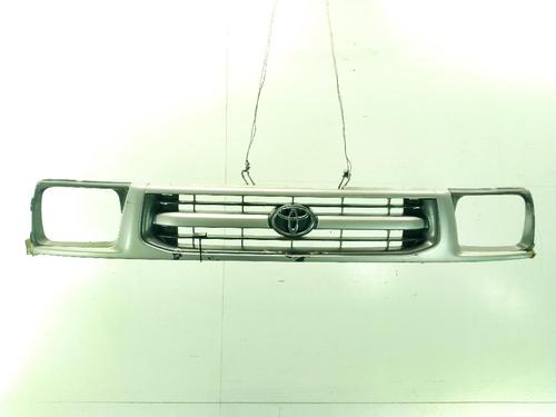 Used Grille TOYOTA HILUX VI Pickup (_N1_) 2.4 TD 4WD (LN165_, LN170_, LN190_, LN165, LN165H,... (90 hp) 30368078