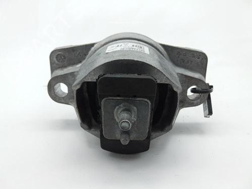 Engine mount JAGUAR XE (X760) 2.0 D AWD | BP31989006M89