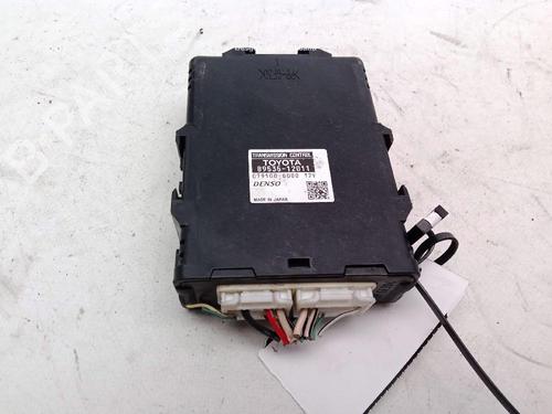 electronic-module-toyota-auris-estate-_e18_-2013-2014-2015-2016-2017-2018-28350717 main image