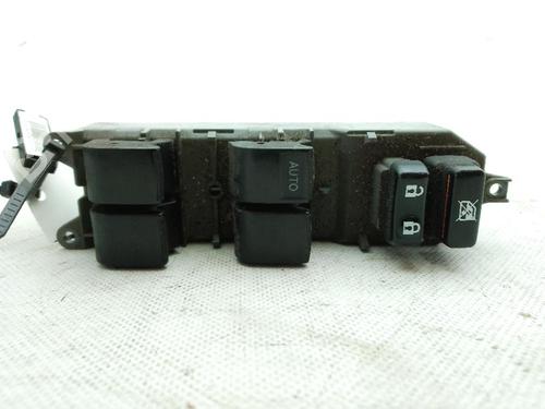 Used Left front window switch Left front window switch TOYOTA YARIS (_P13_) 1.4 D (NLP130_, NLP130) (90 hp) 18365081 18365081