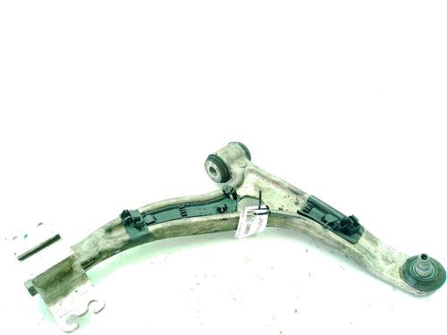 Używane Wahacz przedni prawy INFINITI Q30 1.5 D (109 hp) 31694959