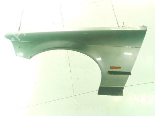 Aleta delantera izquierda BMW 3 Compact (E36) 316 i (102 hp) 31328285